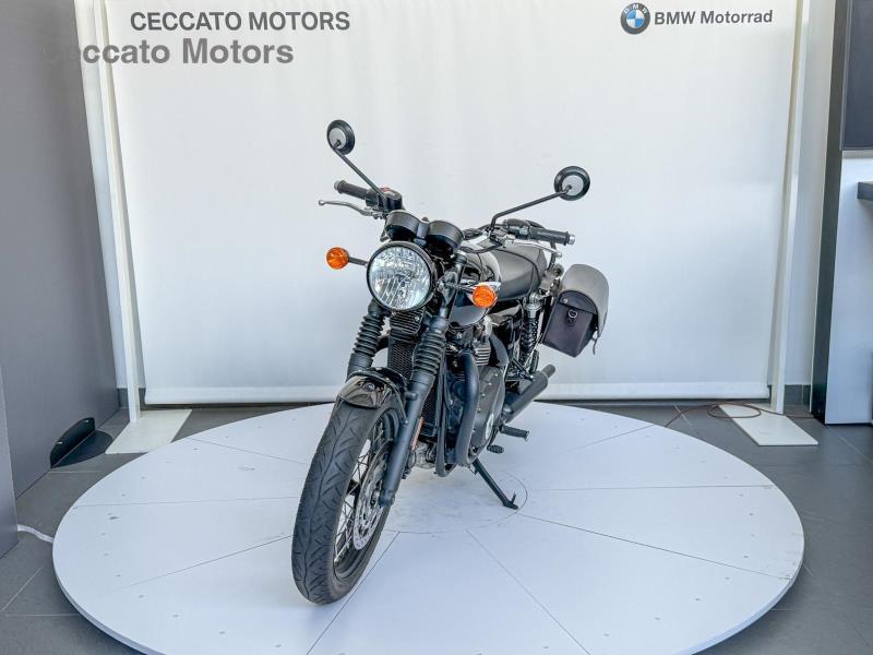 TRIUMPH Bonneville 900 T100 Black