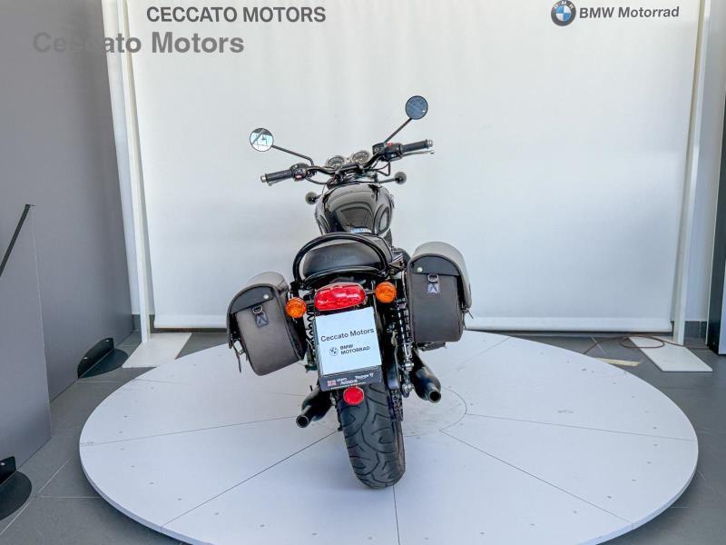 TRIUMPH Bonneville 900 T100 Black