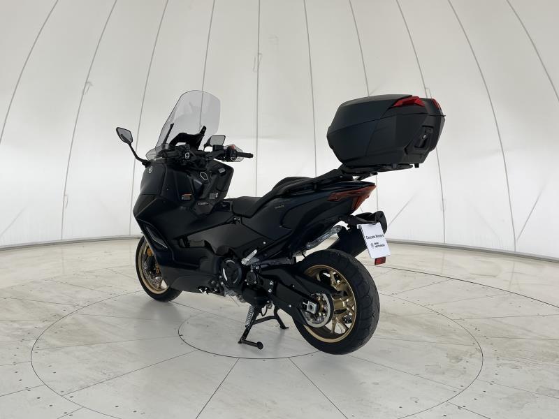 YAMAHA T-Max 560 Tech Max Abs