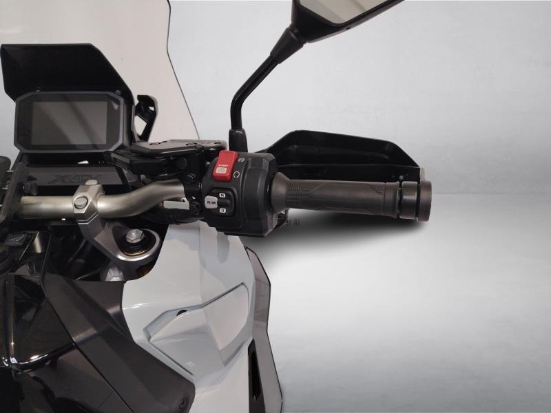 HONDA X-ADV 750 DCT Travel Abs