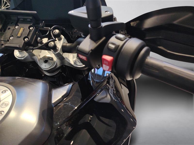 BMW F 900 XR Triple Black Abs