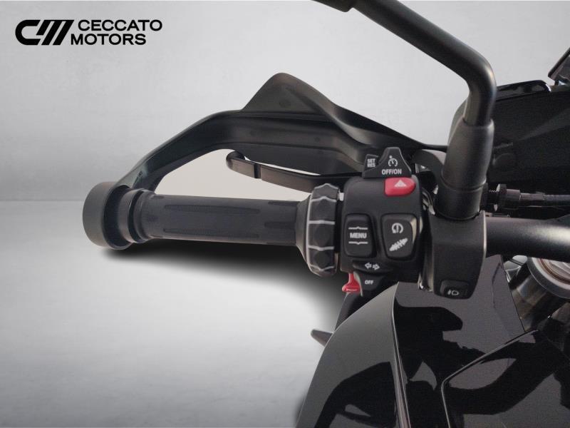 BMW S 1000 XR Triple Black Ab