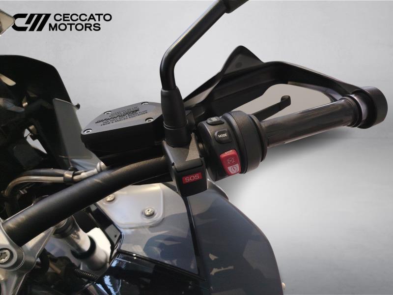 BMW R 1250 GS Adventure Triple Black Abs