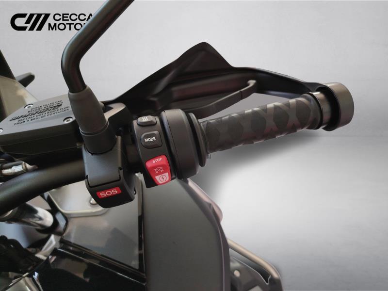 BMW R 1250 GS Adventure Triple Black Abs