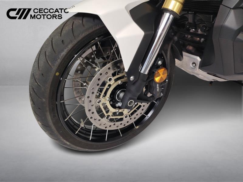 HONDA X-ADV 750 DCT Abs