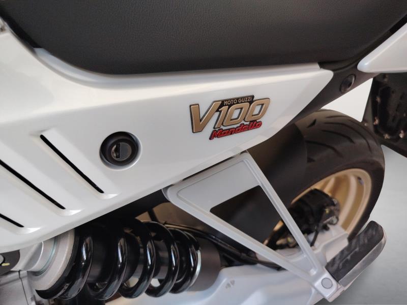 MOTO GUZZI V100 Mandello