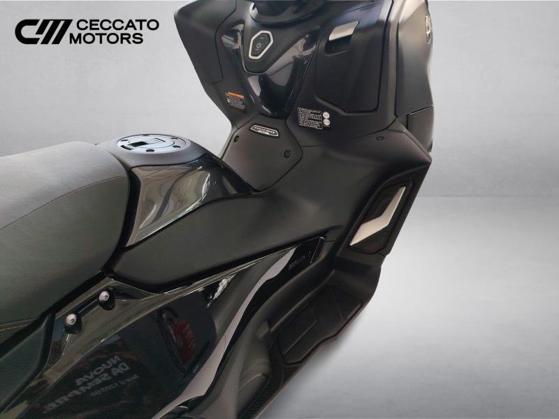 YAMAHA T-Max 560 Tech Max Abs