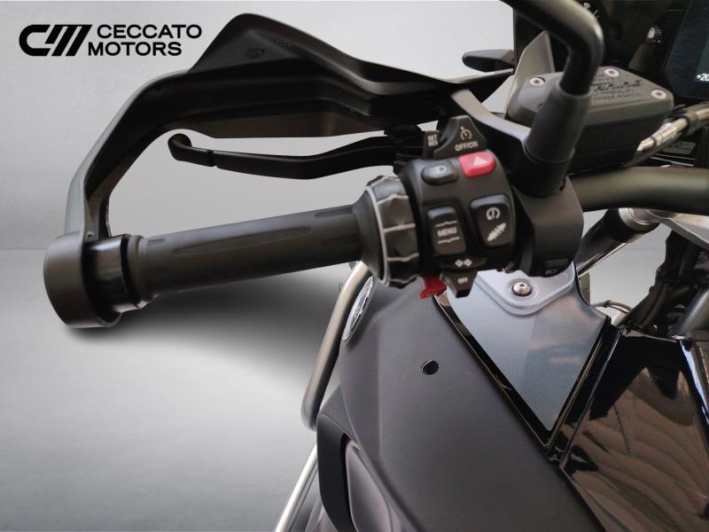 BMW R 1250 GS Adventure Triple Black Abs
