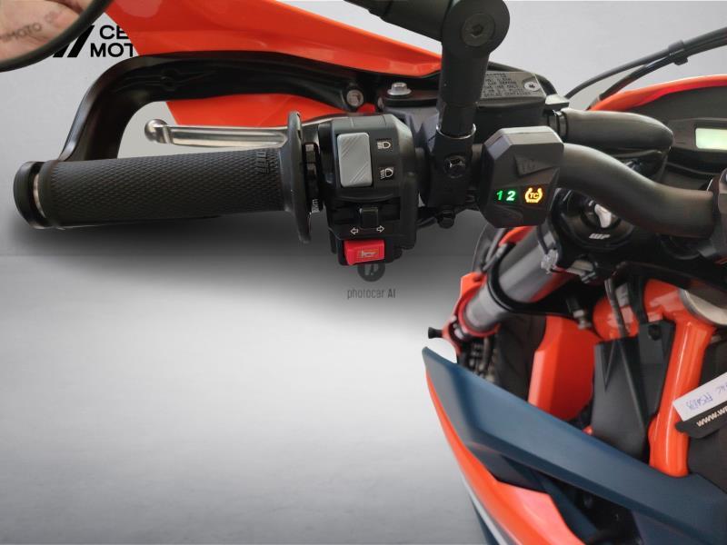 KTM 690 SMC -R