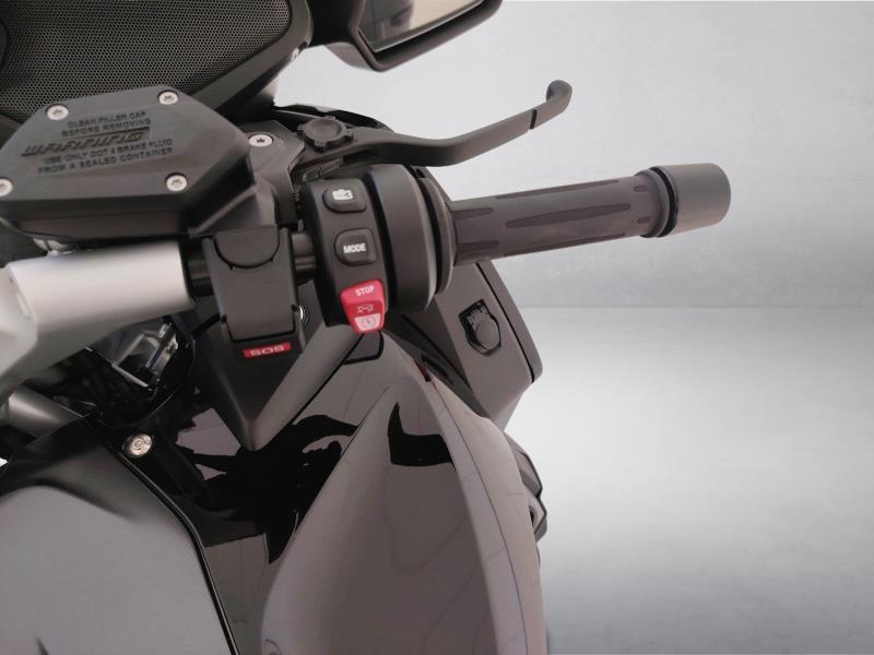BMW R 1250 RT Triple Black Abs