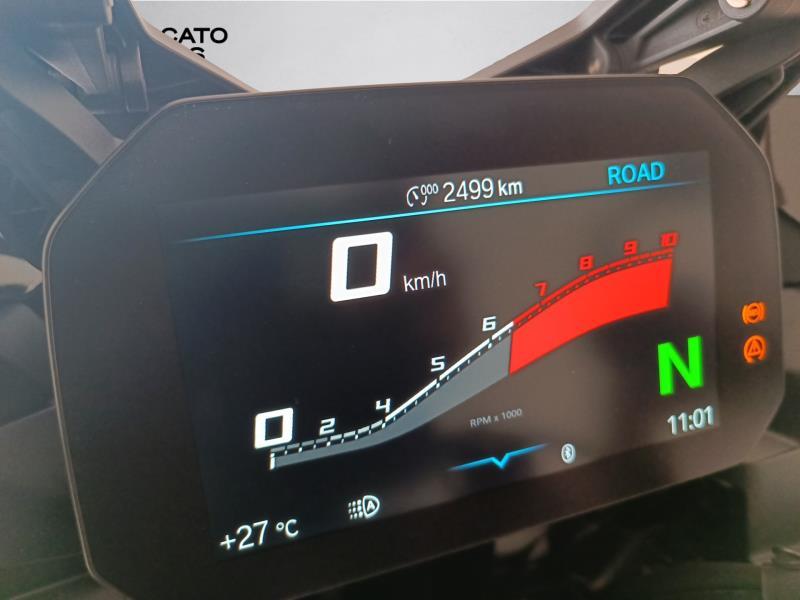 BMW F 900 XR Triple Black Abs