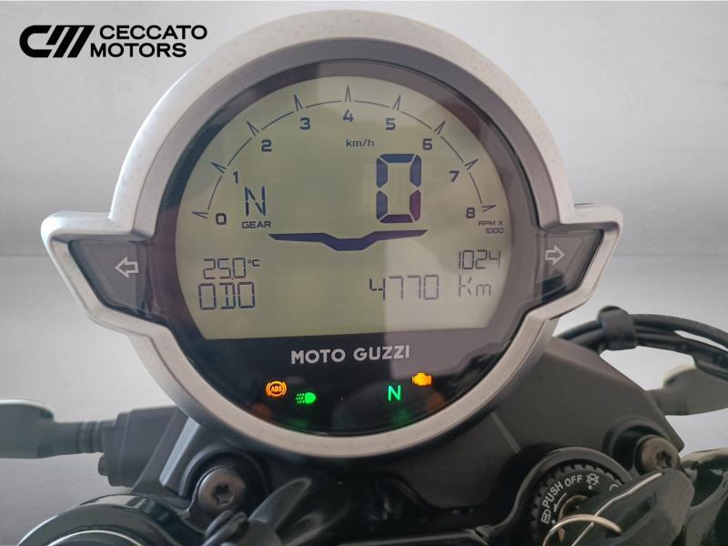 MOTO GUZZI V7 850 Stone Abs