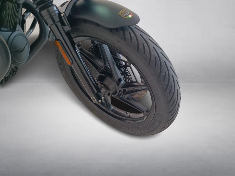 MOTO GUZZI V7 850 Stone Abs