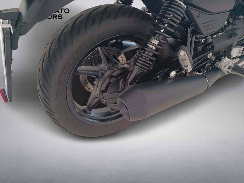 MOTO GUZZI V7 850 Stone Abs