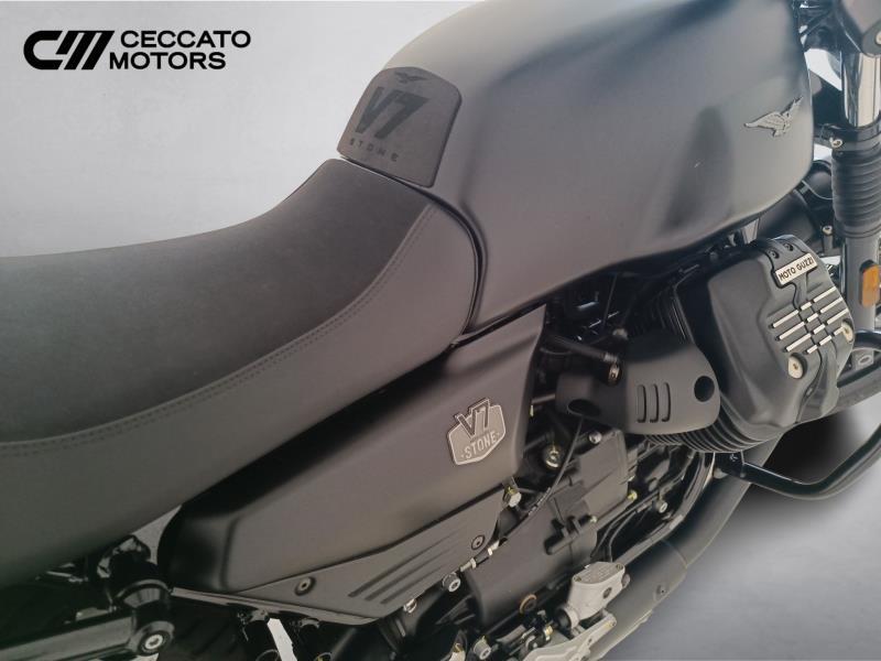 MOTO GUZZI V7 850 Stone Abs