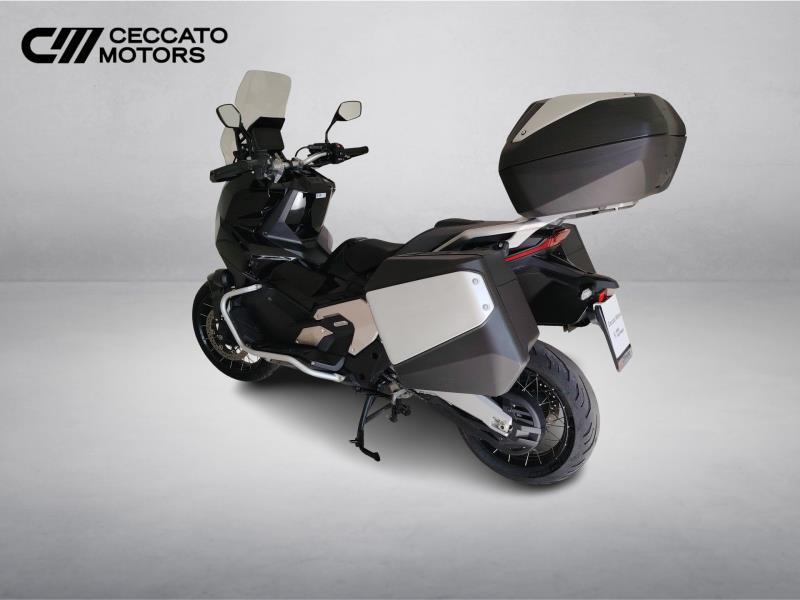 HONDA X-ADV 750 DCT Travel Abs