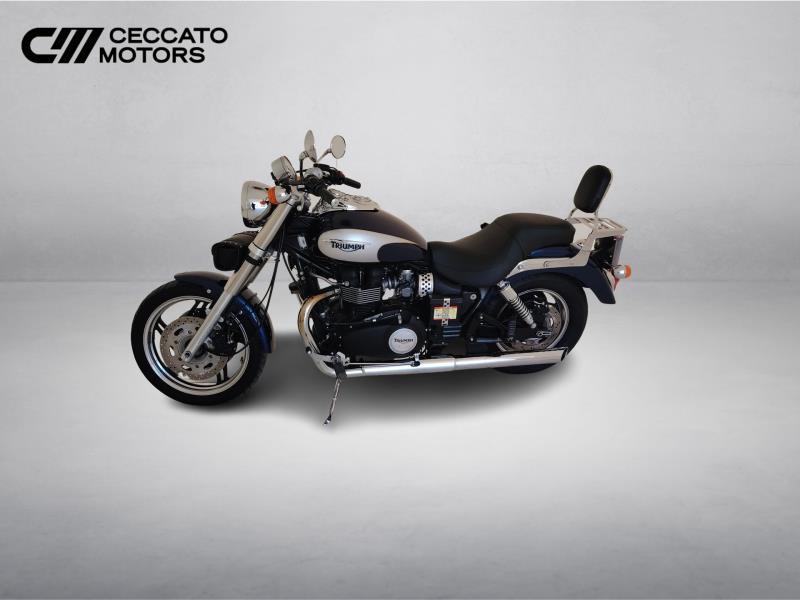 TRIUMPH Speedmaster 865 
