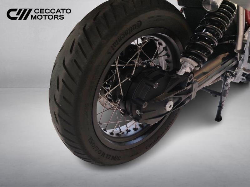 MOTO GUZZI V85 TT Evocative Graphics Abs