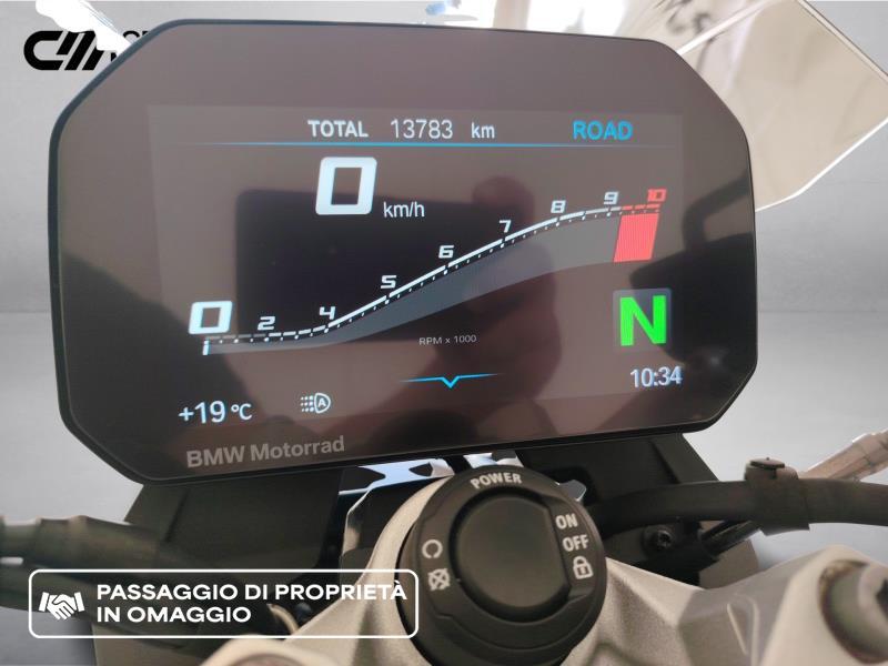 BMW F 900 R Exclusive Abs