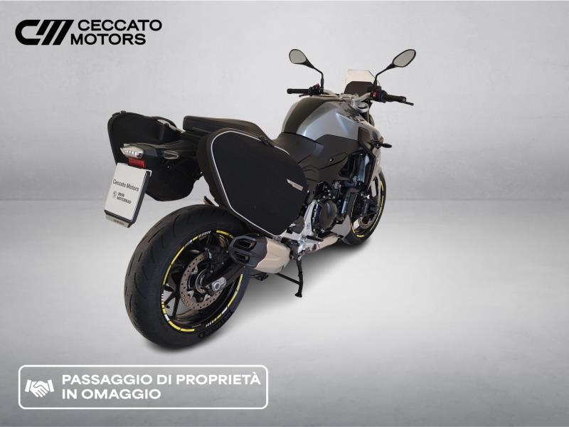 BMW F 900 R Exclusive Abs