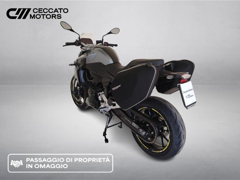 BMW F 900 R Exclusive Abs