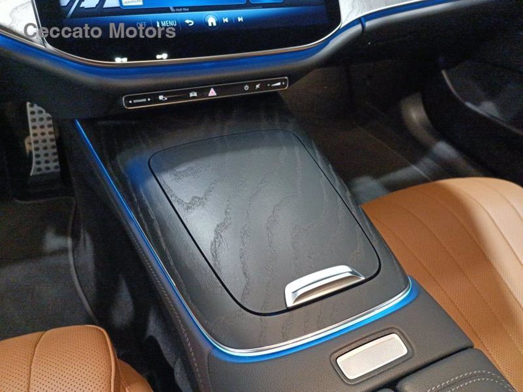 MERCEDES E 220 d amg line premium plus auto