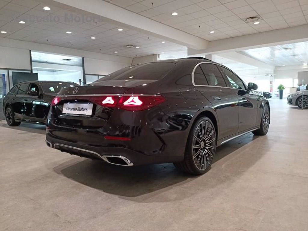 MERCEDES E 220 d amg line premium plus auto