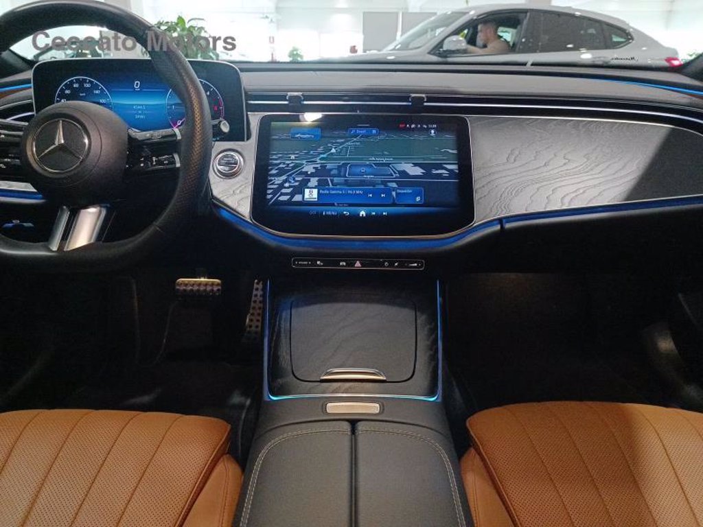 MERCEDES E 220 d amg line premium plus auto