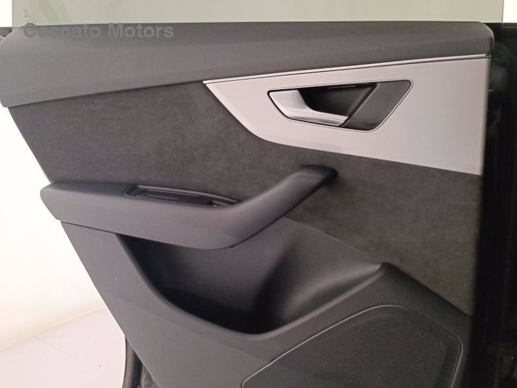 AUDI Q8 50 3.0 tdi mhev sport quattro tiptronic