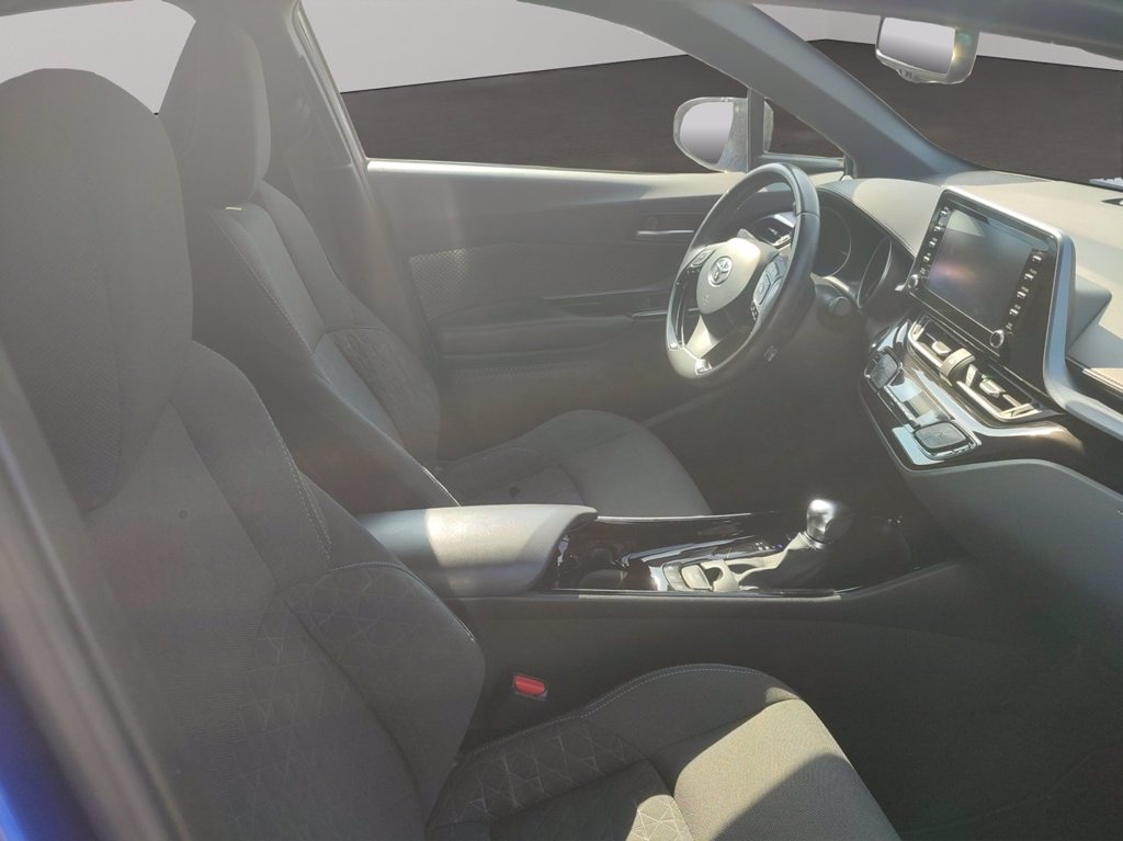 TOYOTA C-hr 2.0h trend e-cvt