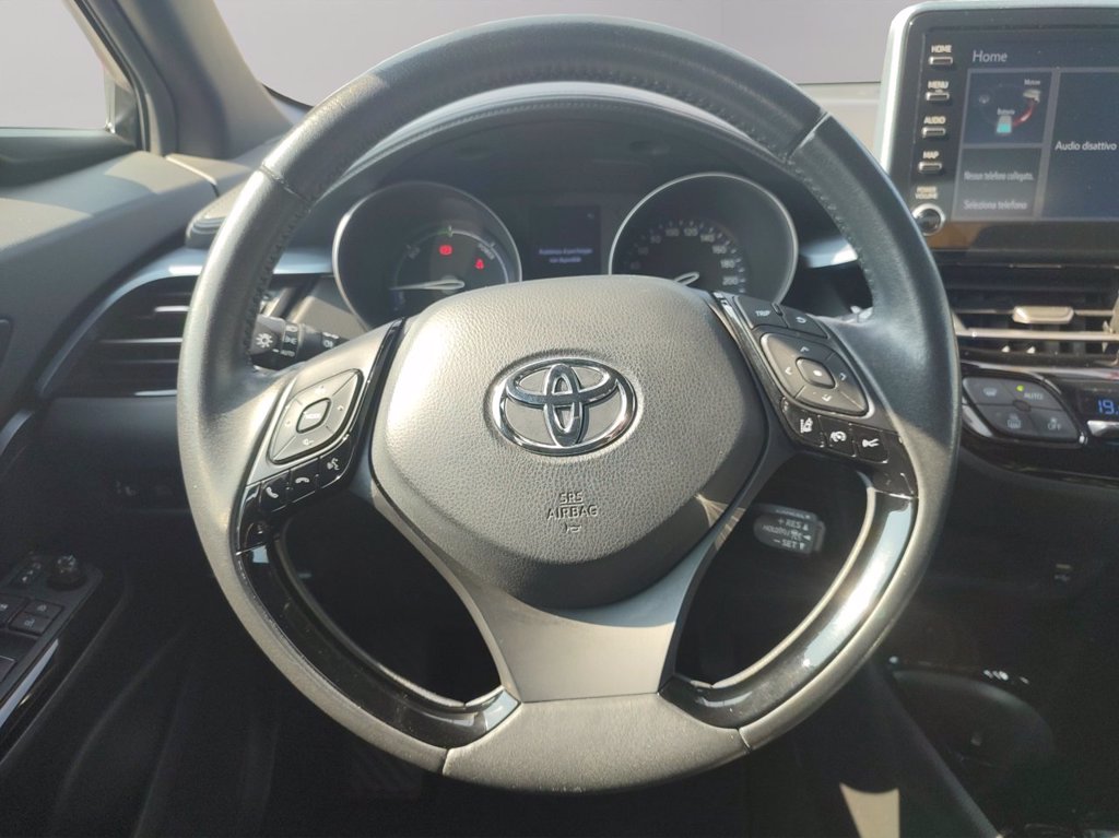 TOYOTA C-hr 2.0h trend e-cvt