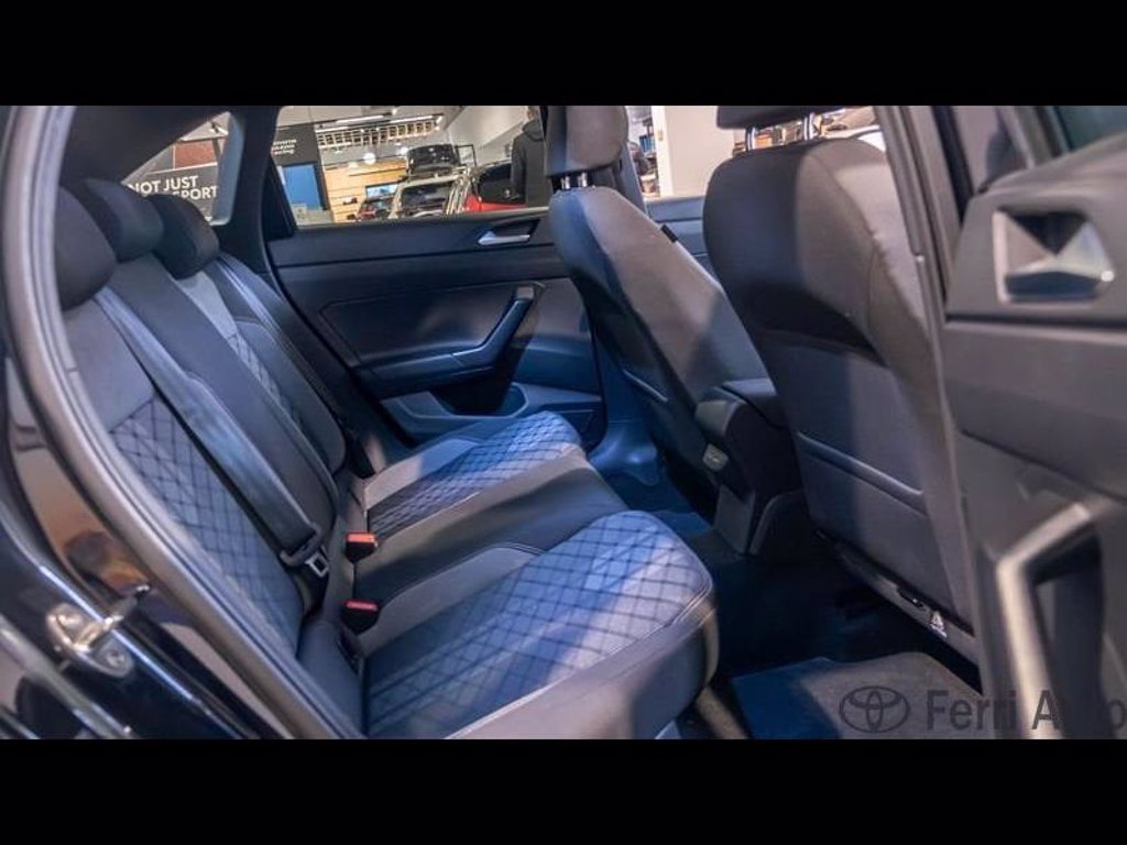 VOLKSWAGEN Taigo 1.0 tsi r-line 110cv