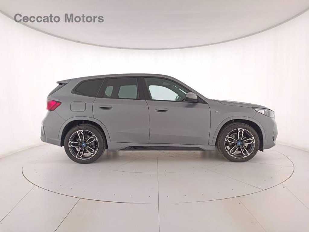 BMW Ix1 edrive 20 msport
