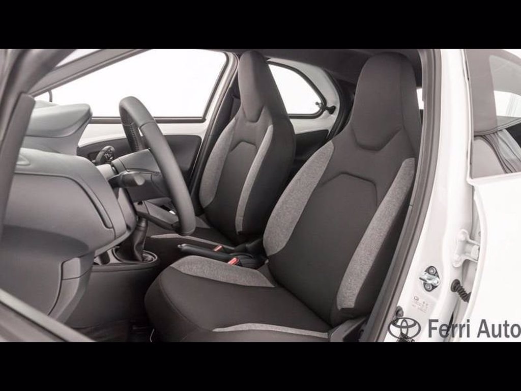 TOYOTA Aygo x 1.0 active 72cv