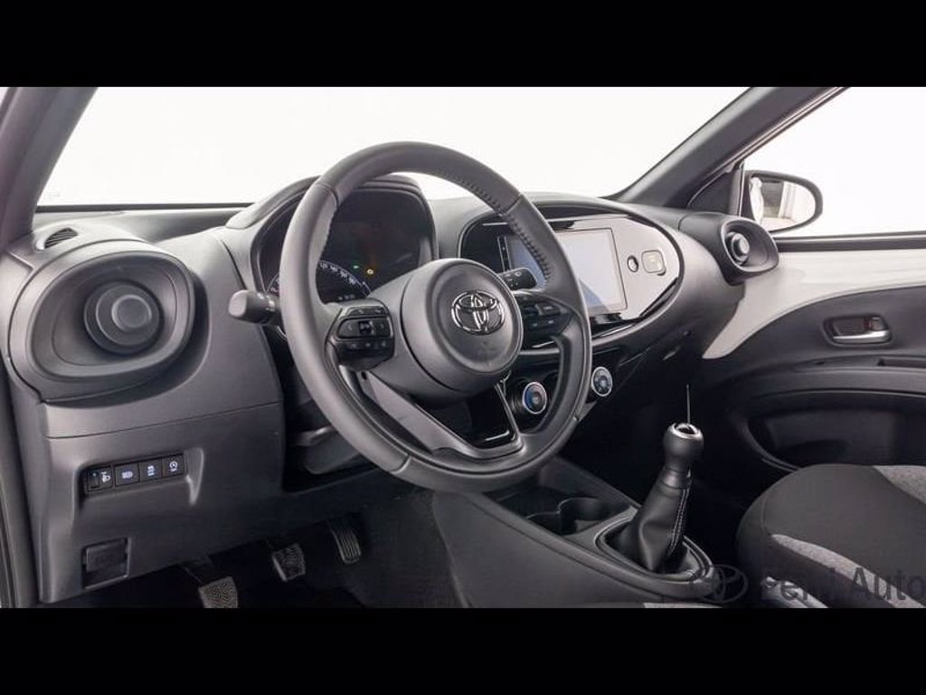 TOYOTA Aygo x 1.0 active 72cv