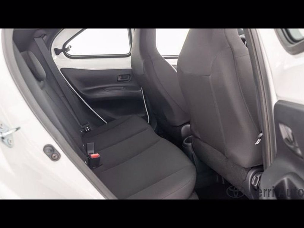 TOYOTA Aygo x 1.0 active 72cv
