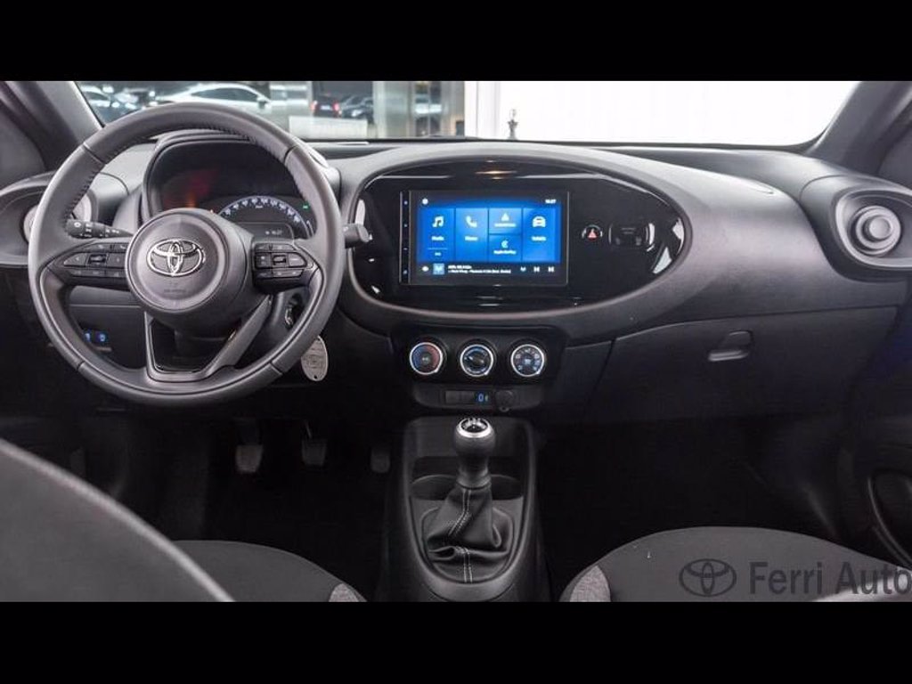 TOYOTA Aygo x 1.0 active 72cv