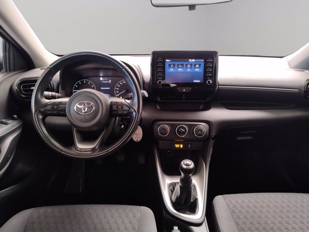 TOYOTA Yaris 1.0 active
