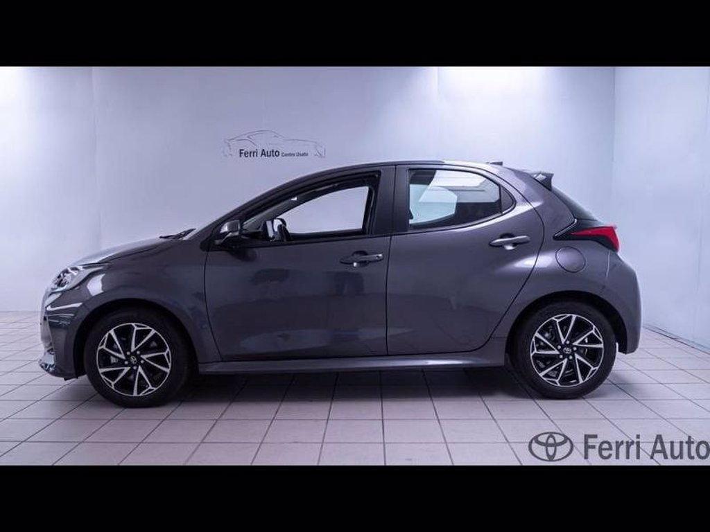 TOYOTA Yaris 1.5h trend