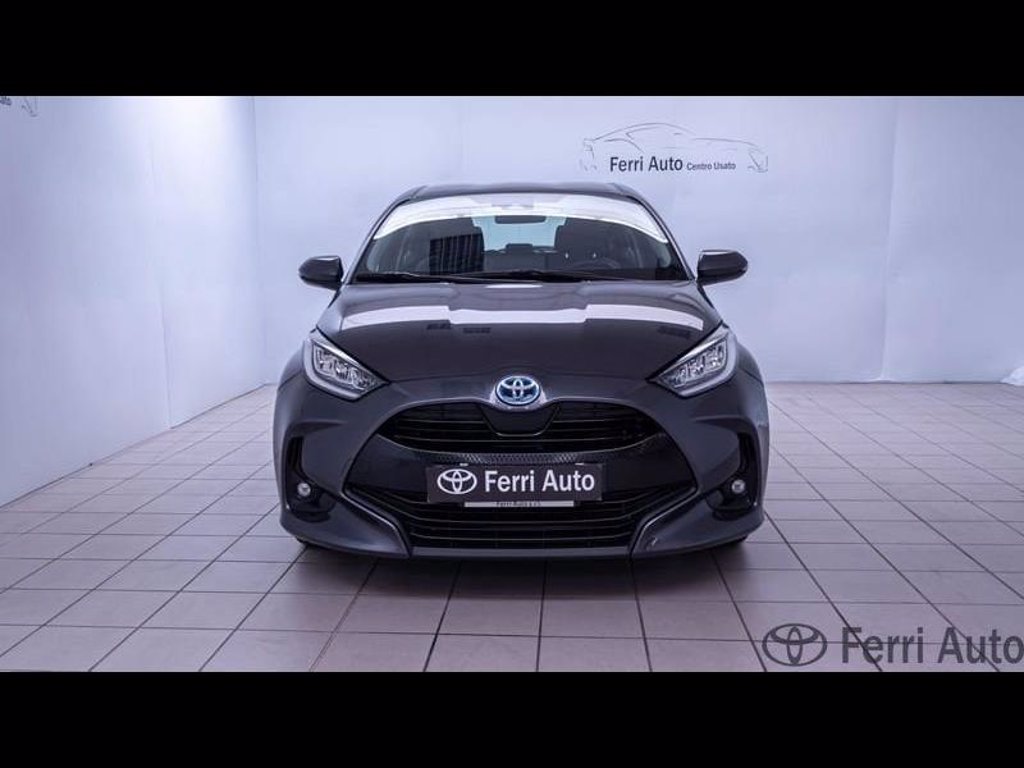 TOYOTA Yaris 1.5h trend