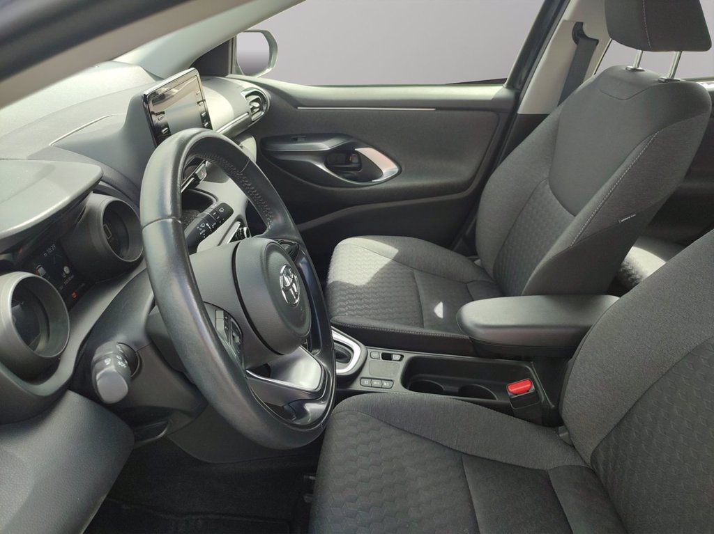TOYOTA Yaris 1.5h trend