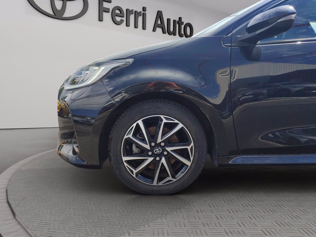 TOYOTA Yaris 1.5h trend