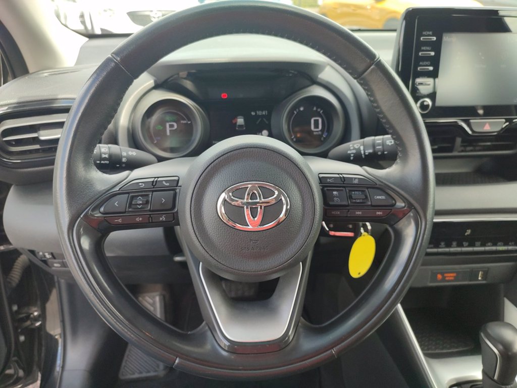 TOYOTA Yaris 1.5h trend