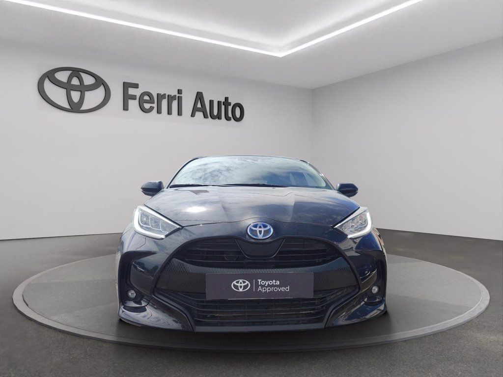 TOYOTA Yaris 1.5h trend