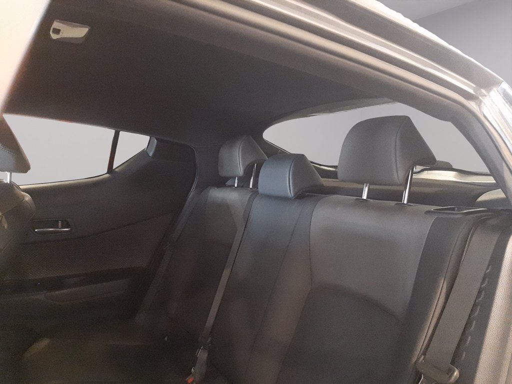 TOYOTA C-hr 1.8h lounge e-cvt
