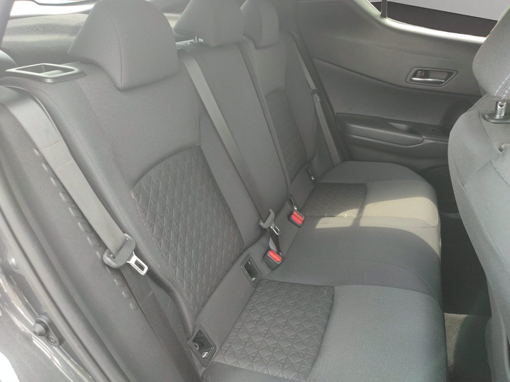 TOYOTA C-hr 2.0h trend e-cvt