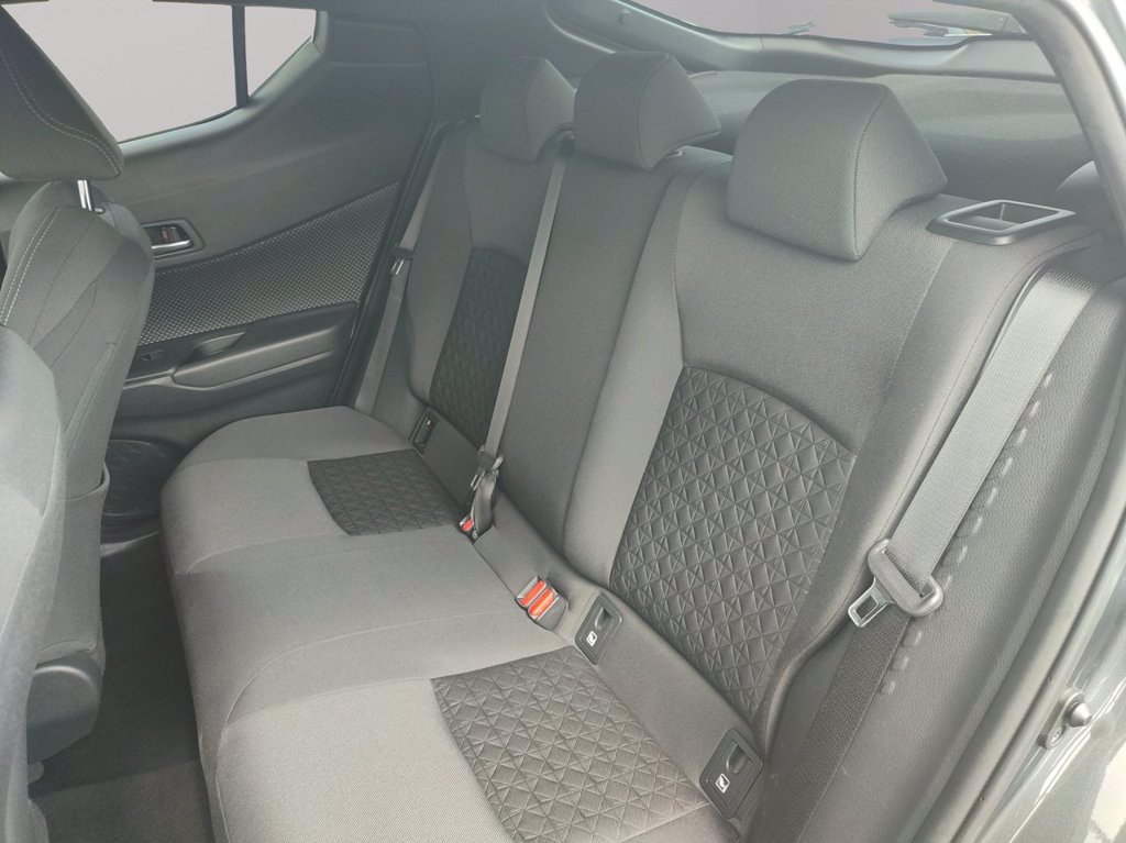 TOYOTA C-hr 2.0h trend e-cvt