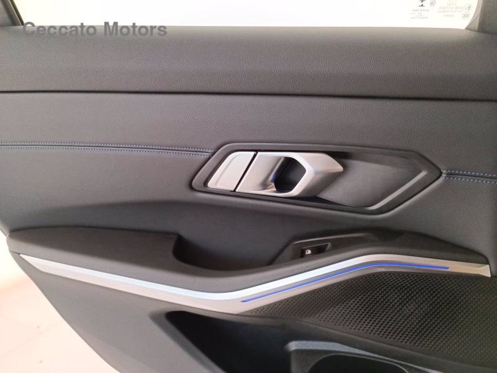 BMW 320d touring mhev 48v msport auto