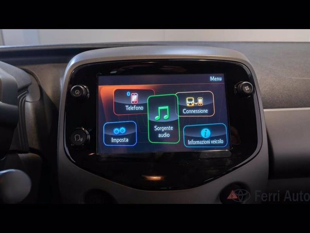 TOYOTA Aygo 5p 1.0 x-play 72cv