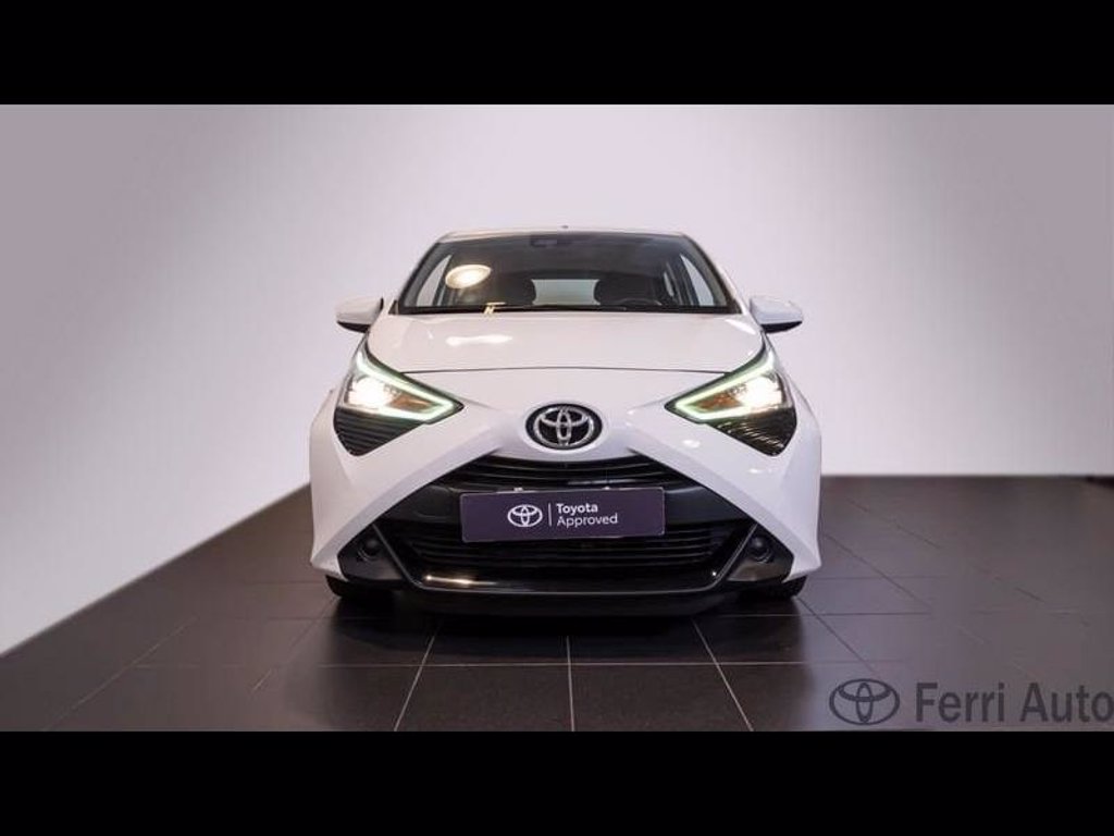 TOYOTA Aygo 5p 1.0 x-play 72cv